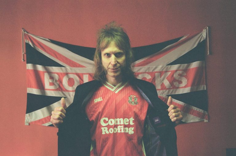 Leyton Orient fan. Alex Amorós: London Football Fans 20/21