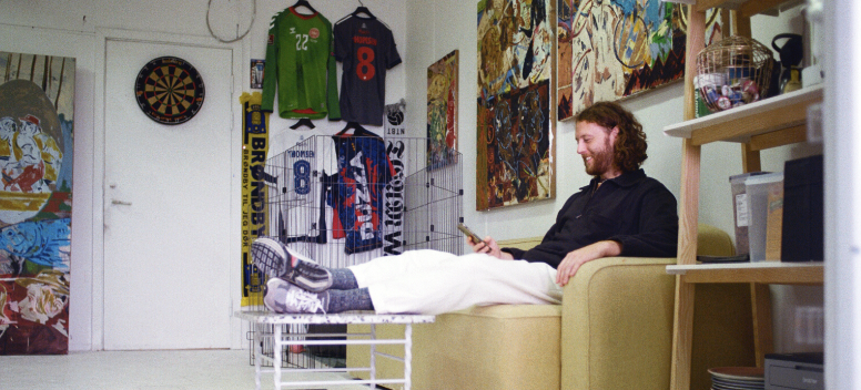 Jon Pilkington artist football painting