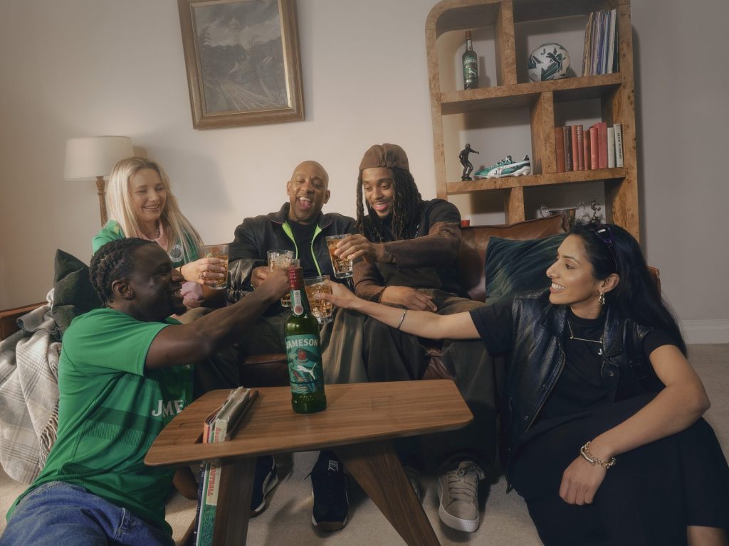 Jameson and PUMA come together to celebrate the
generational love that unites football fans