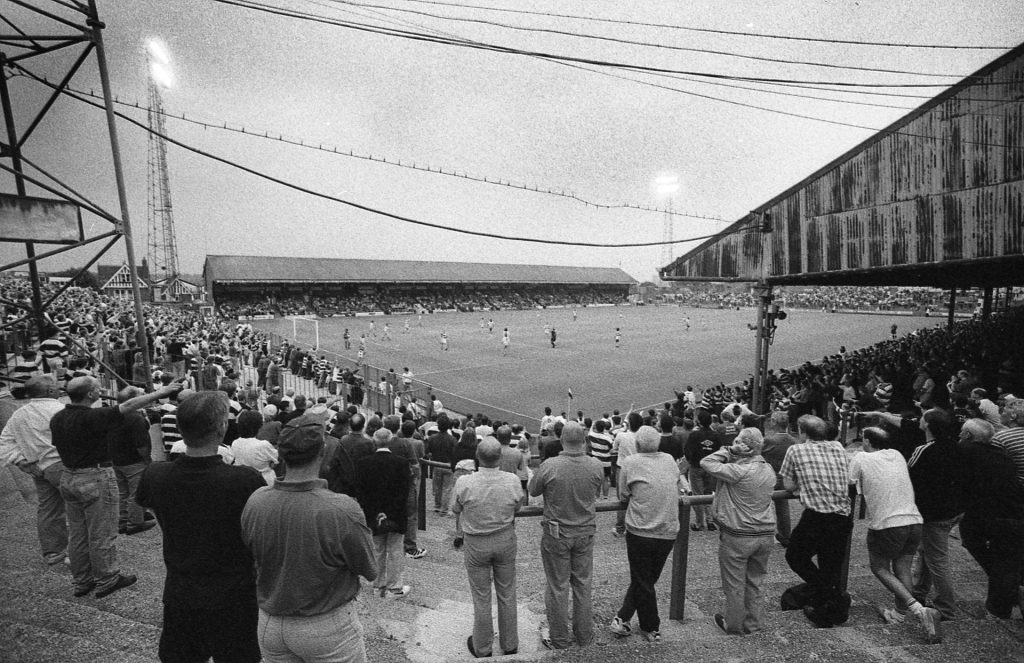 Elm Park, Reading versus Wycombe Wanderers. Tony Davis