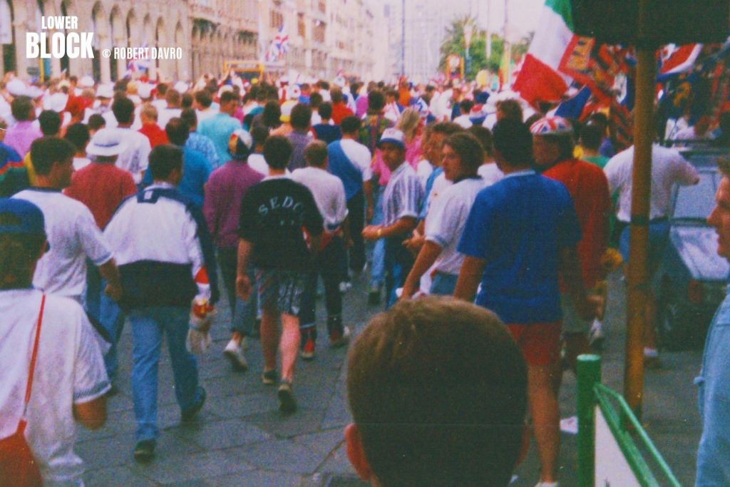 England Fans Italia 90 © Robert Davro