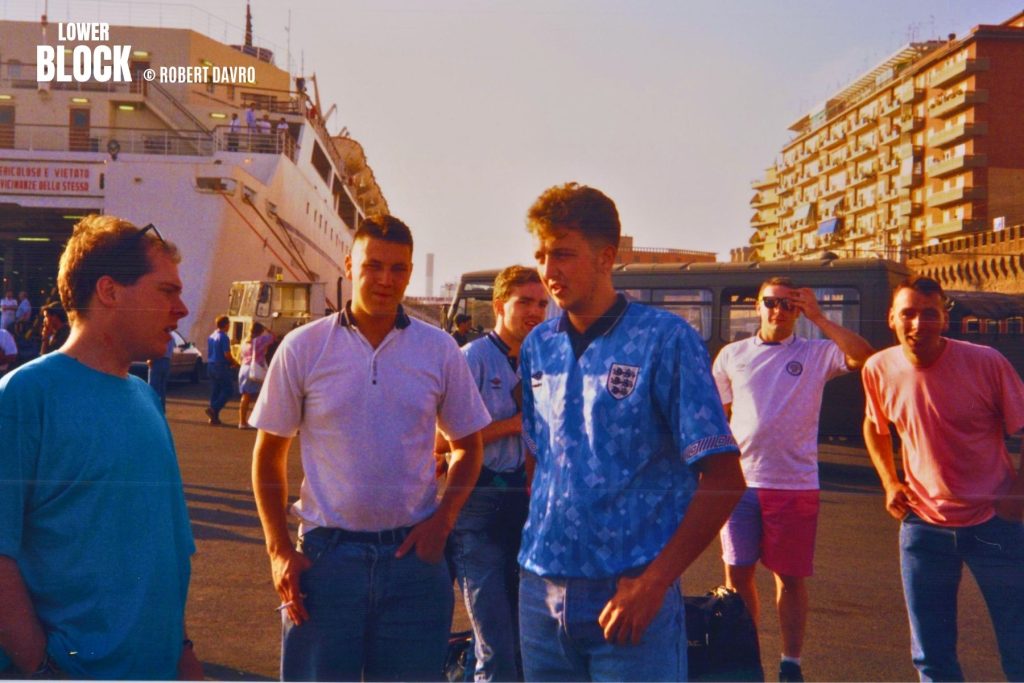 England Fans Italia 90 © Robert Davro