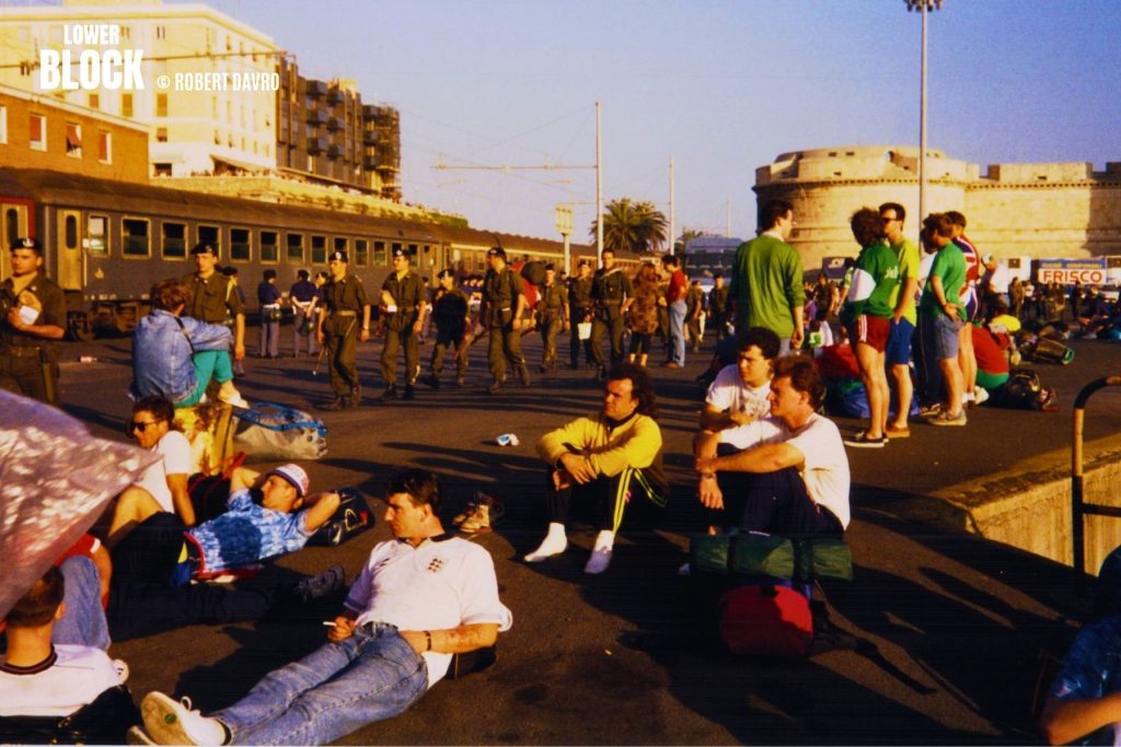 England Fans Italia 90 © Robert Davro
