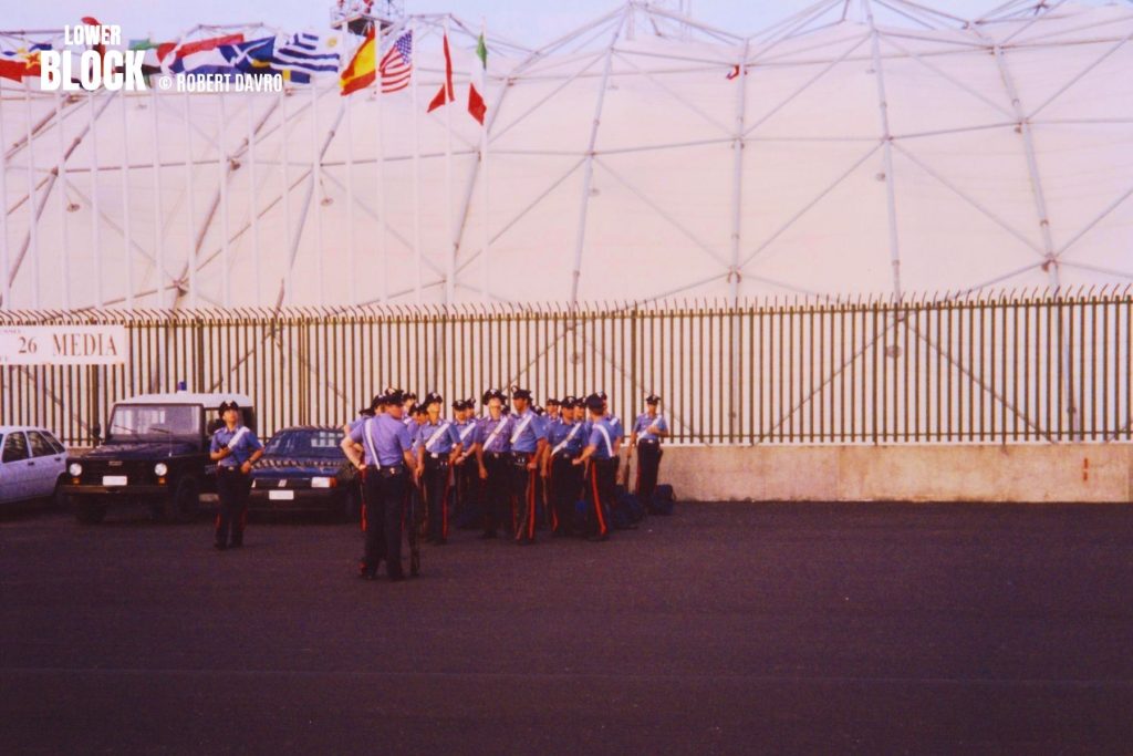 England Fans Italia 90 © Robert Davro