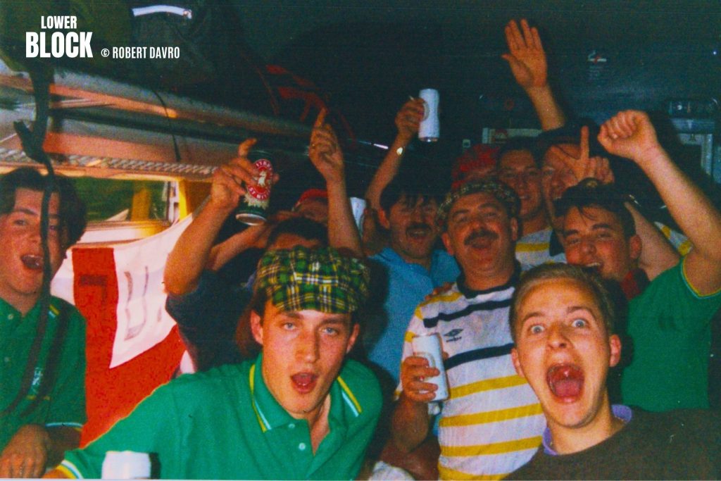 England Fans Italia 90 © Robert Davro
