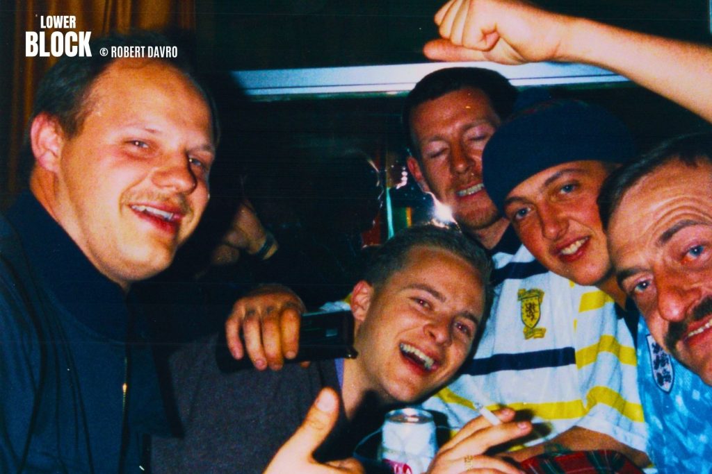 England Fans Italia 90 © Robert Davro