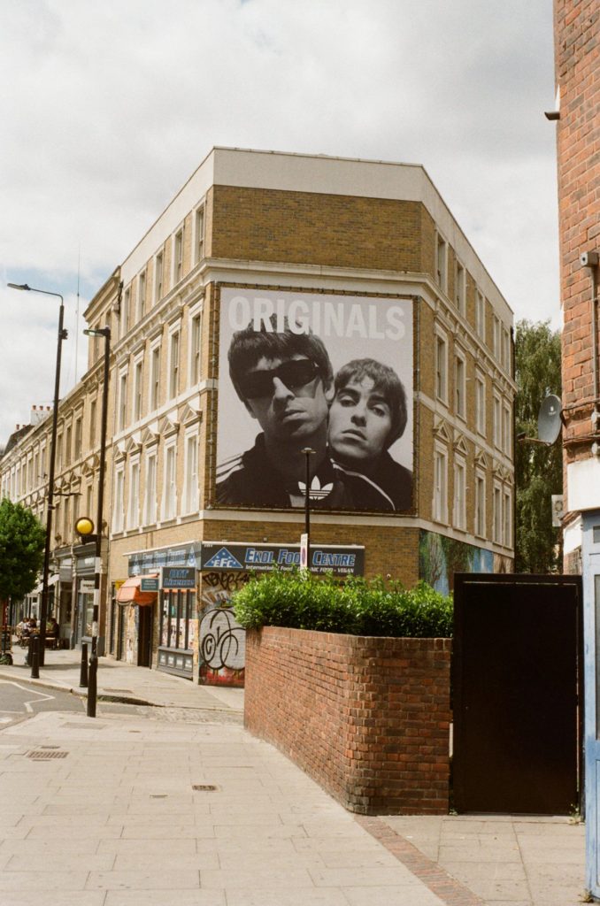 Oasis fans, Wembley Stadium