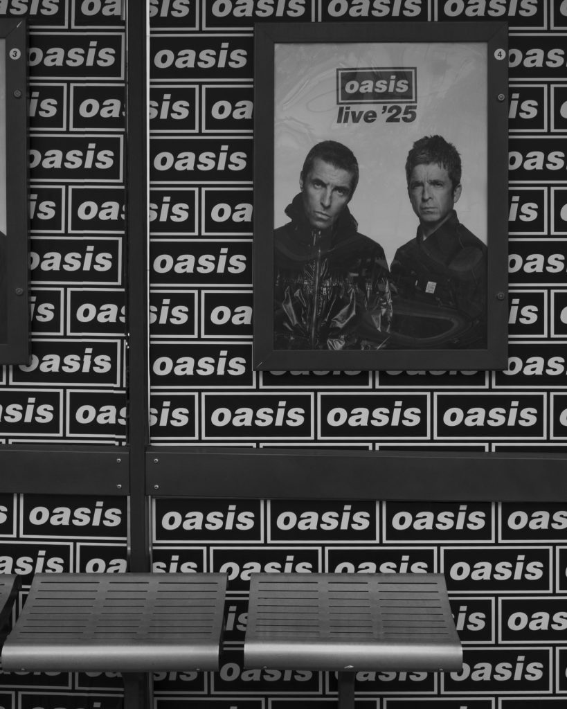 Madferit – Oasis Manchester homecoming By Kate Schultze