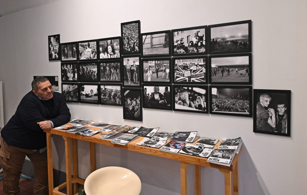 Burnley to Catania, Clive Lawrence Lower Block x 2Lab