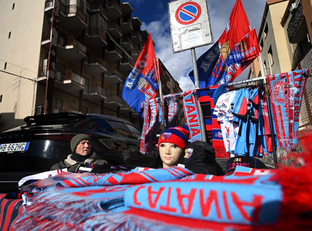 Burnley to Catania, Clive Lawrence Lower Block x 2Lab