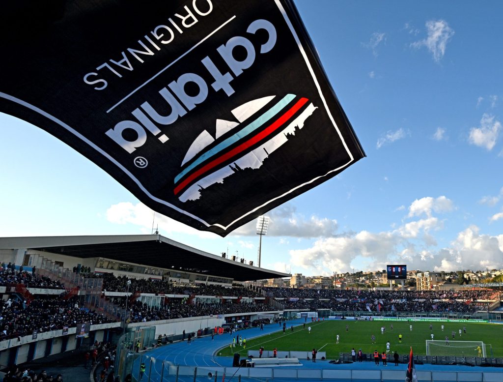 Burnley to Catania, Clive Lawrence Lower Block x 2Lab