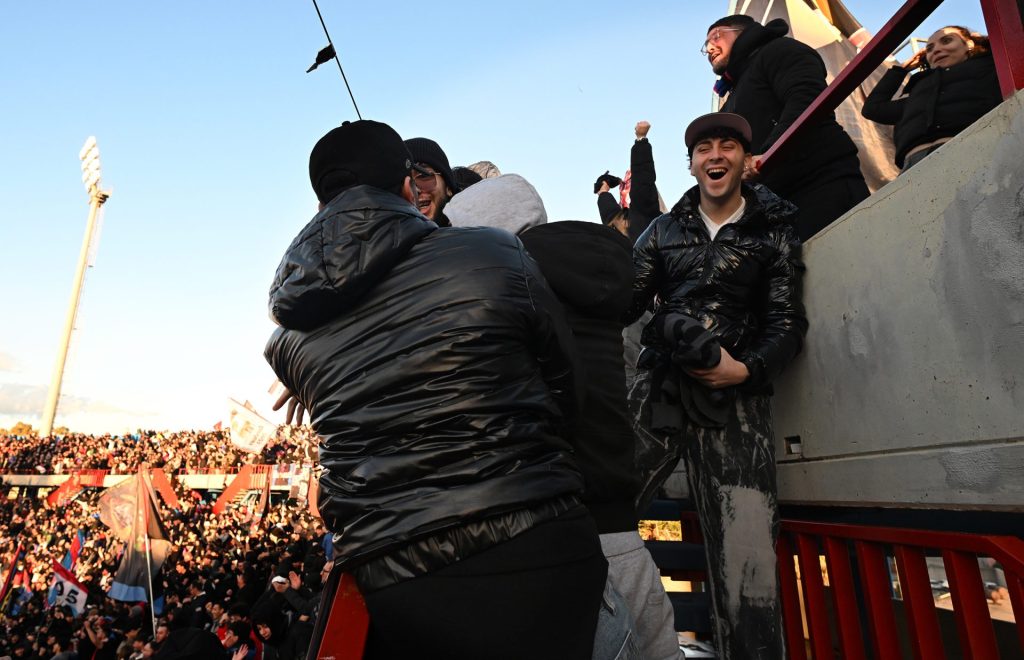 Burnley to Catania, Clive Lawrence Lower Block x 2Lab