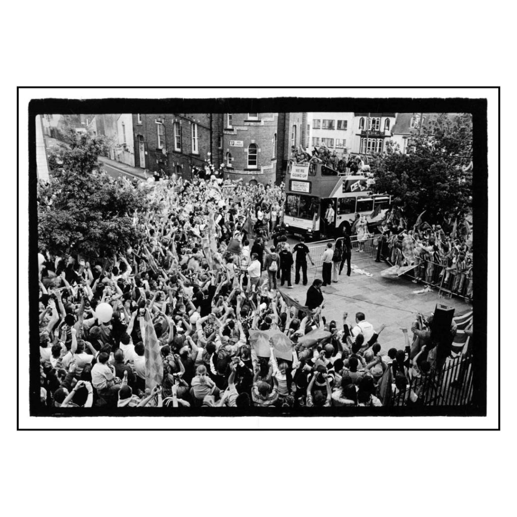 The Gulls 1985-05 Torquay United, Plainmoor Lower Block Marcus Davies