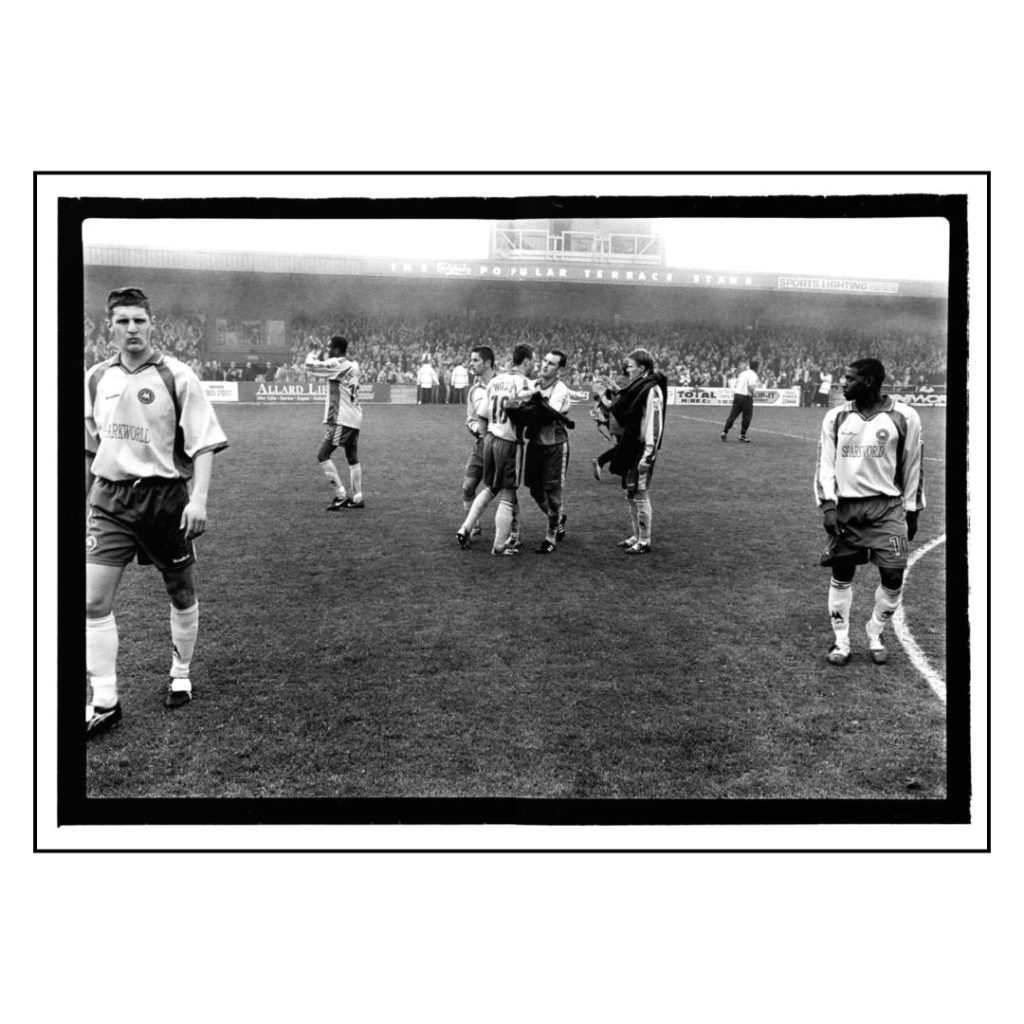 The Gulls 1985-05 Torquay United, Plainmoor Lower Block Marcus Davies