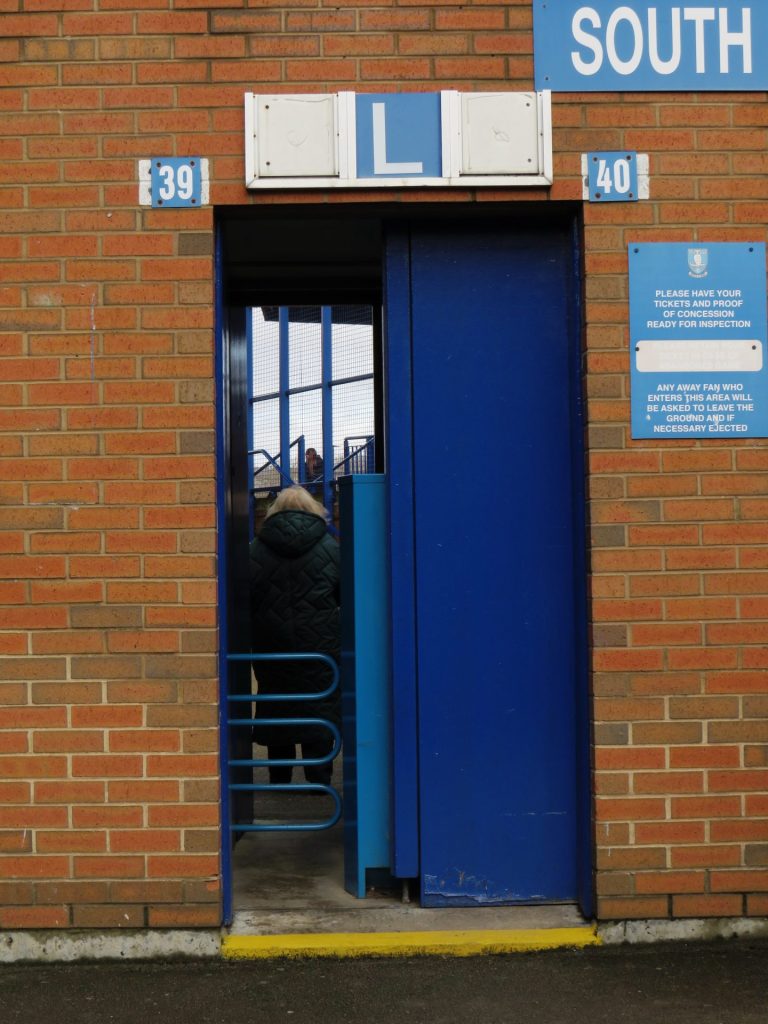 Sheffield Wednesday fans, Hillsborough Stadium © Proper Skint