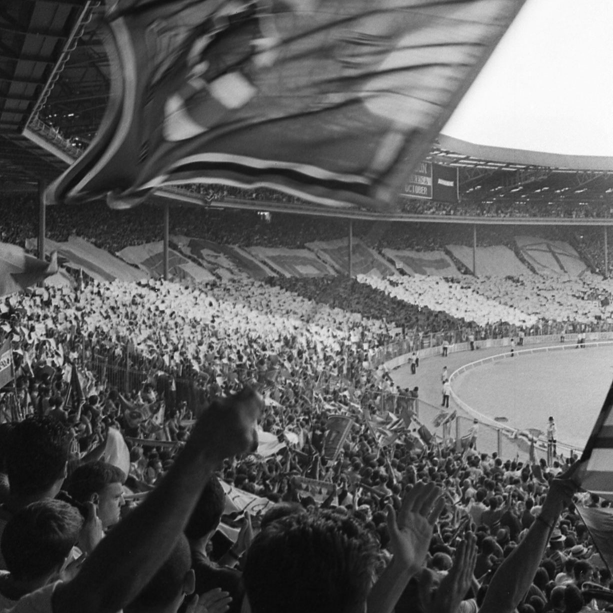 Wembley Stadium | Wembley 1990-03, Tony Davis