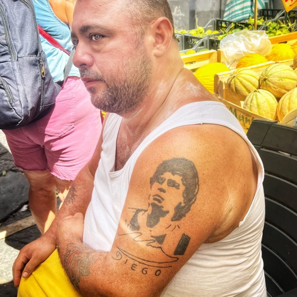 Danny Last Campo da Calcio. Naples, Maradona tattoo